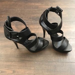 Rock & Republic Pumps